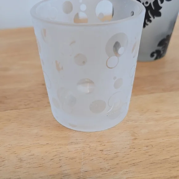 PartyLite Frosted White Votive Trio with Black Damask Accent - Picture 3 of 7